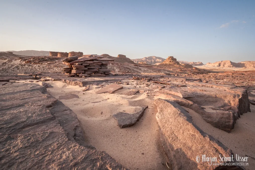 Sinaï Woestijn 1 Sinaï Woestijn 2011 1016 1346 Desert Trip Dahab 1280px © Marjan Schmit Visser Ontdek unieke landschapsfotografie van de Nederlandse kust: Waddenzee, Noordzee, natuur, rust & sfeer. Bekijk de collectie van Marjan Schmit Visser.