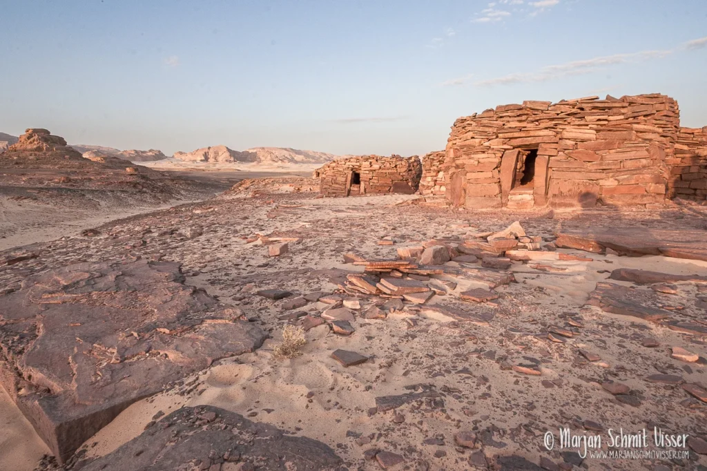 2011 1016 1364 Desert Trip Dahab 1280px © Marjan Schmit Visser Ontdek unieke landschapsfotografie van de Nederlandse kust: Waddenzee, Noordzee, natuur, rust & sfeer. Bekijk de collectie van Marjan Schmit Visser.