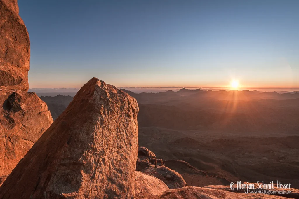 Sinaï Woestijn 17 Sinaï Woestijn 2011 1029 1612 Mount Sinai Egypt 1280px © Marjan Schmit Visser Ontdek unieke landschapsfotografie van de Nederlandse kust: Waddenzee, Noordzee, natuur, rust & sfeer. Bekijk de collectie van Marjan Schmit Visser.