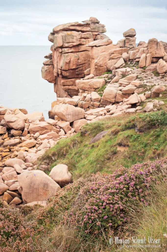 Landschapsfotografie 24 Landschapsfotografie 2023 0912 1998 Cote de Granit rose Ploumanach France 1280px © Marjan Schmit Visser Landschapsfotografie met beelden uit diverse sferen en seizoenen. Ontdek unieke natuurfoto’s en vind het landschap dat bij jouw stijl of project past.